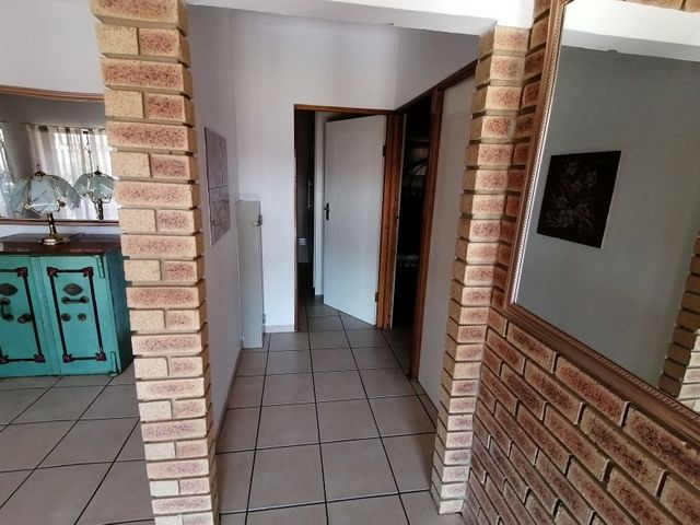 4 Bedroom Property for Sale in Vaaldam SH Free State